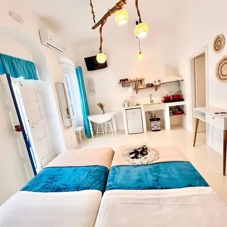 Aphrodite Next To The Windmills Of Mykonos Nyaraló *